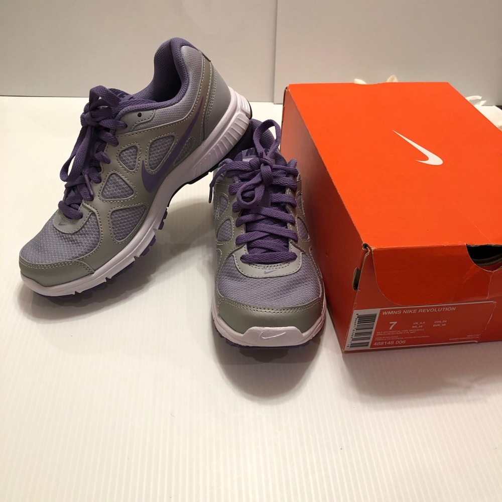 size 7 nike women's shoes
